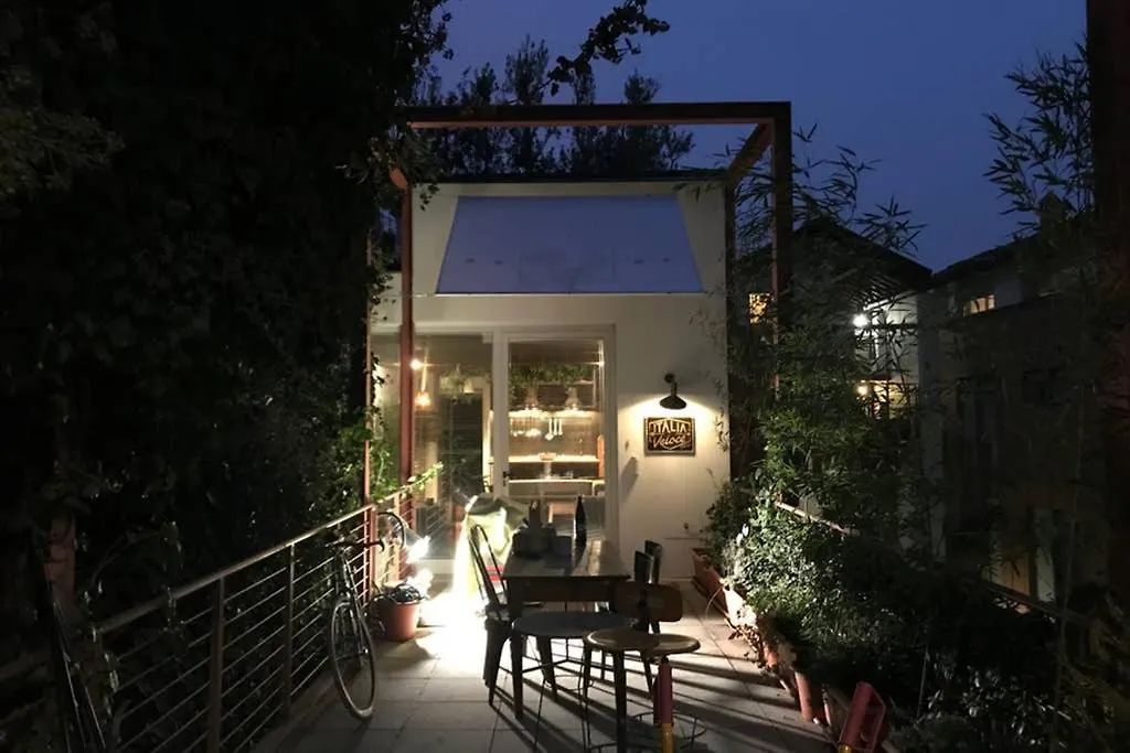 Italia Veloce Bed Bicycle Apartment Parma