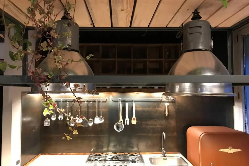 Italia Veloce Bed Bicycle Apartment Parma